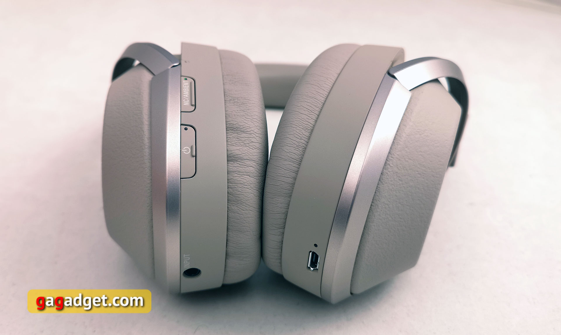 best-big-bluetooth-headphones-with-anc-11.jpg