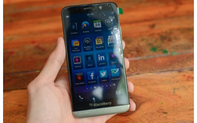 Blackberry готовит к выпуску флагманский смартфон Z30