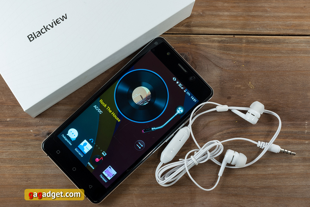 Blackview A8 явно участвует в клубе анонимных плеерофонов