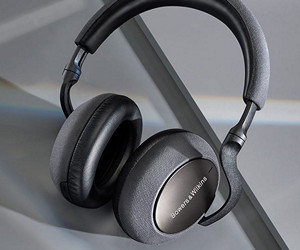 Bowers & Wilkins PX7