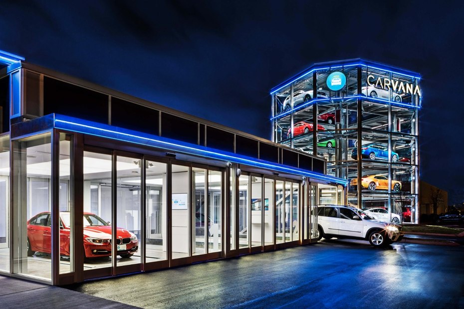 Первый в мире торговый автомат по продаже автомобилей