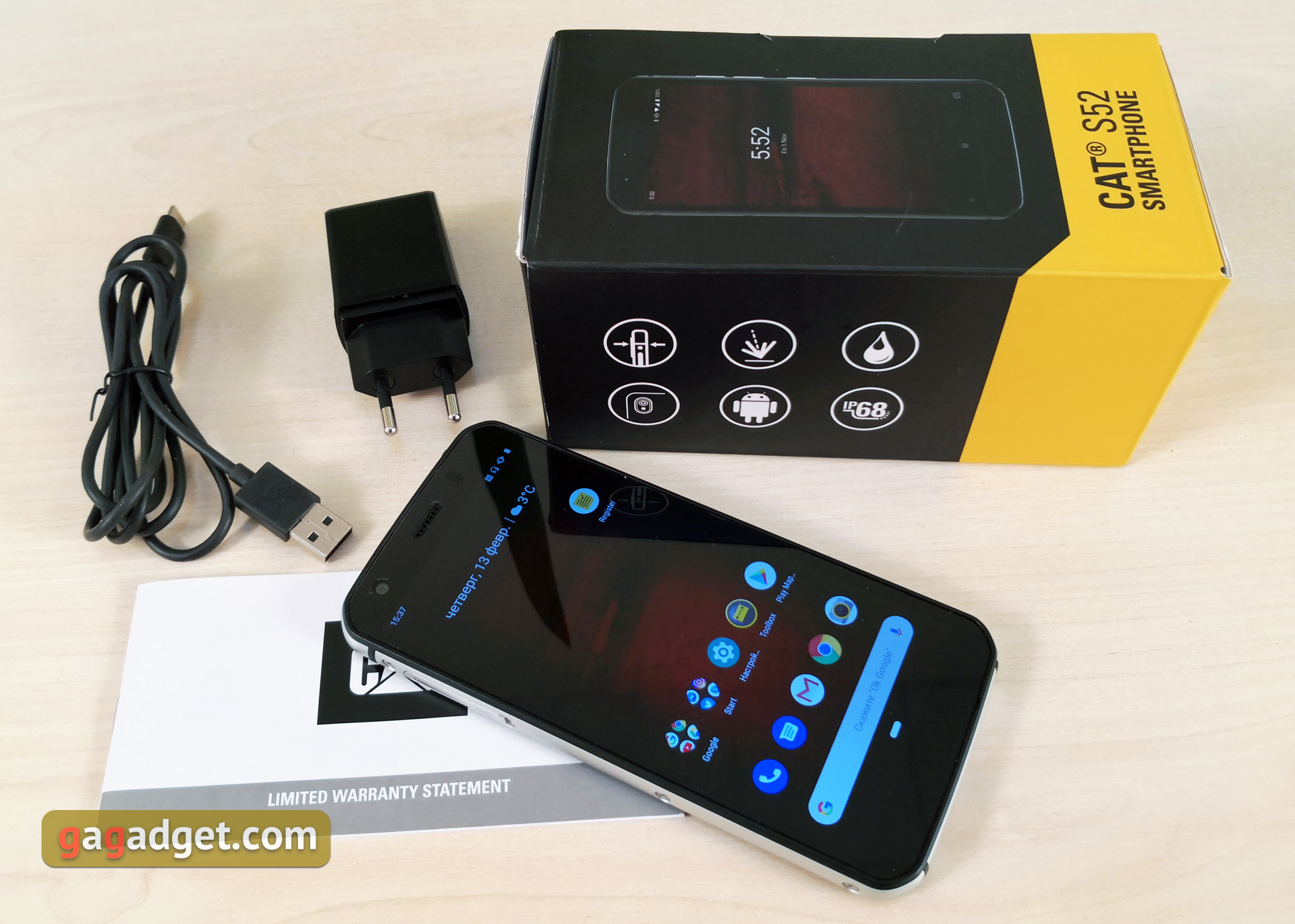 Огляд CAT S52: "незламний" смартфон з людським обличчям та NFC-4