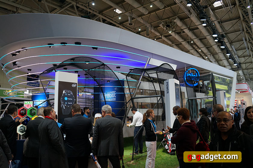 Стенд Intel CeBIT 2016 своими глазами: интернет вещей на винодельне, Big Data и смарт-часы для гольфа 