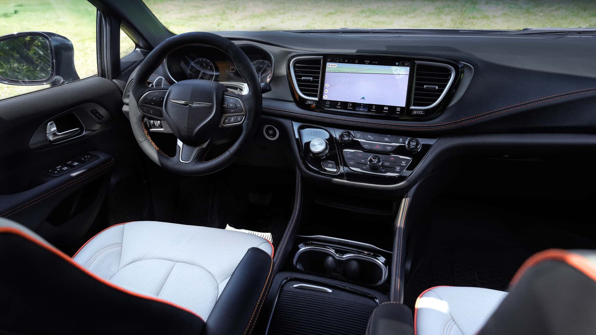 Chrysler Pacifica Grizzly Peak Expedition Platform