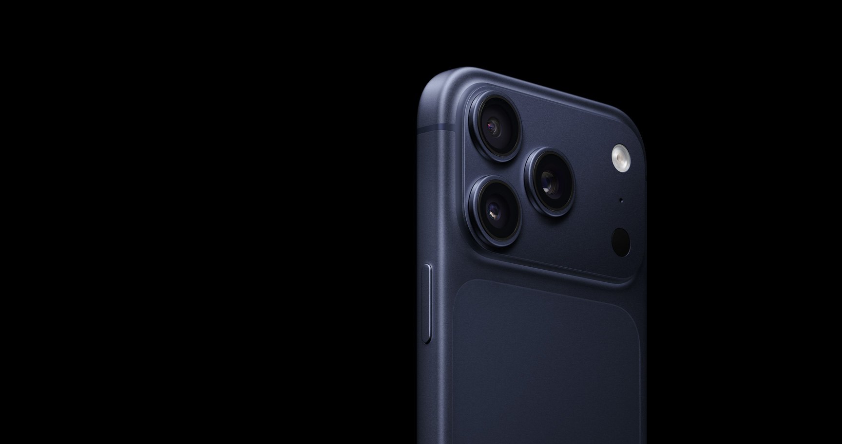 Синій iPhone 17 Pro
