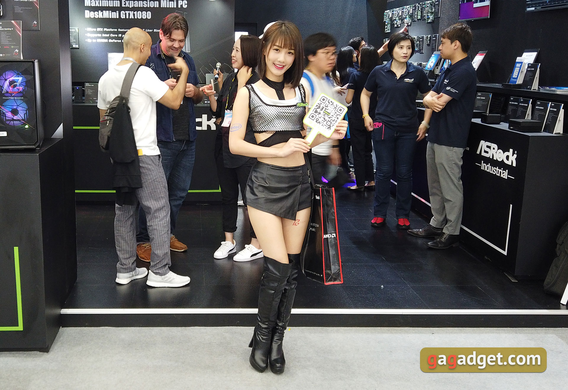Computex 2019: свято моддингу, красивих дівчат та задротів-10