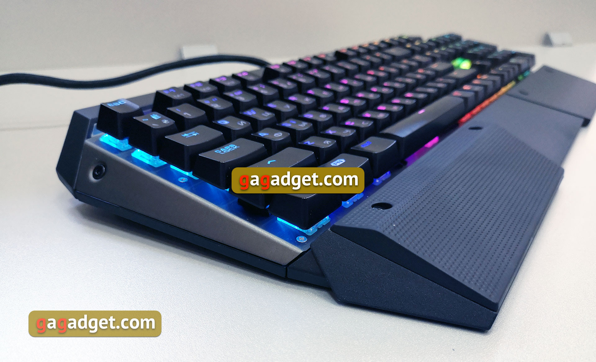 cougar-attack-x3-rgb-08.jpg