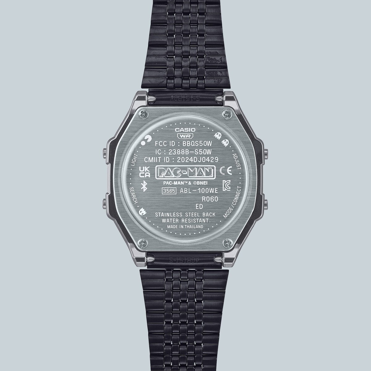 Le dos de la montre Casio ABL-100WEPC-1B
