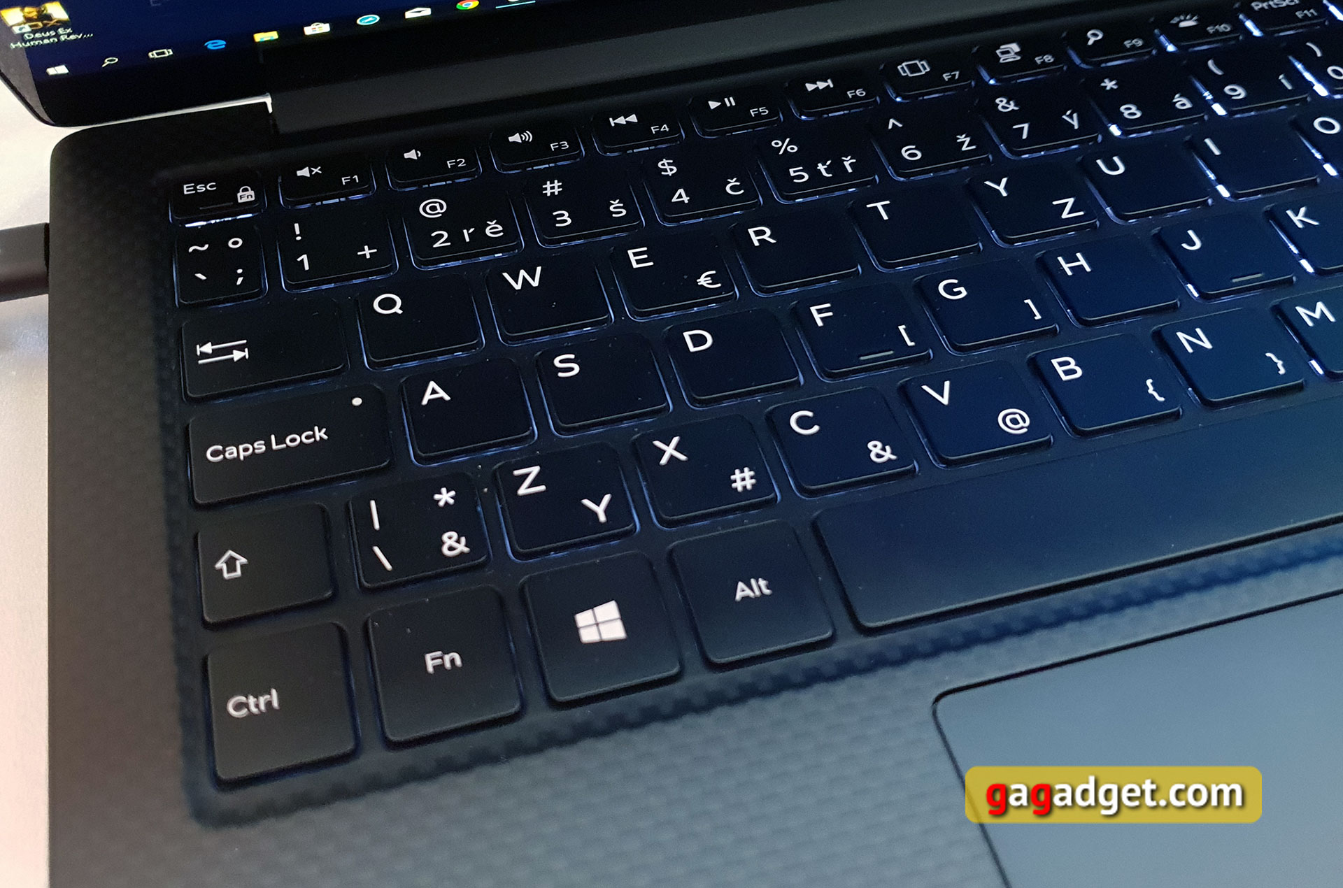 dell-xps-13-2018-19.jpg
