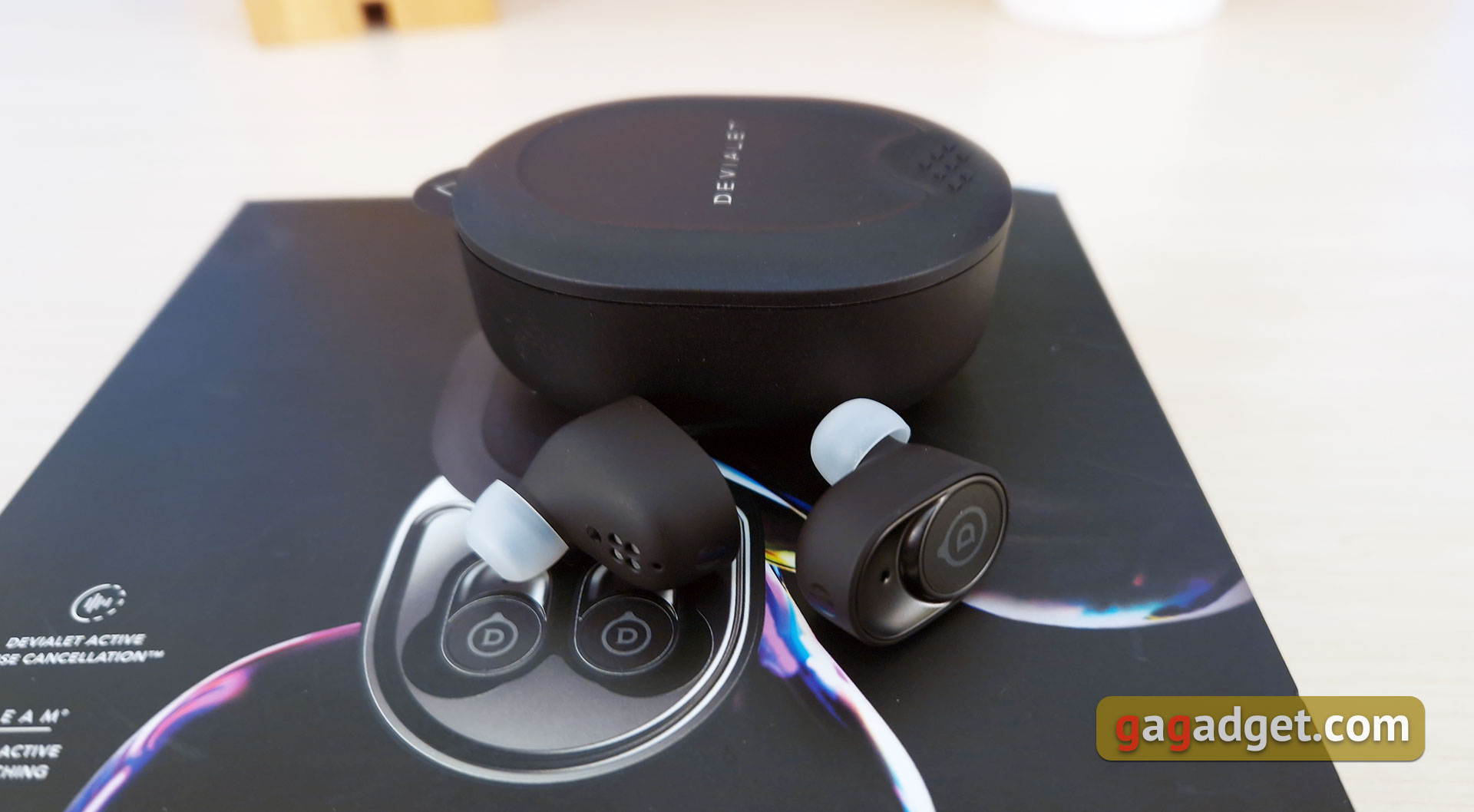 Огляд Devialet Gemini: TWS-навушники з французьким шармом