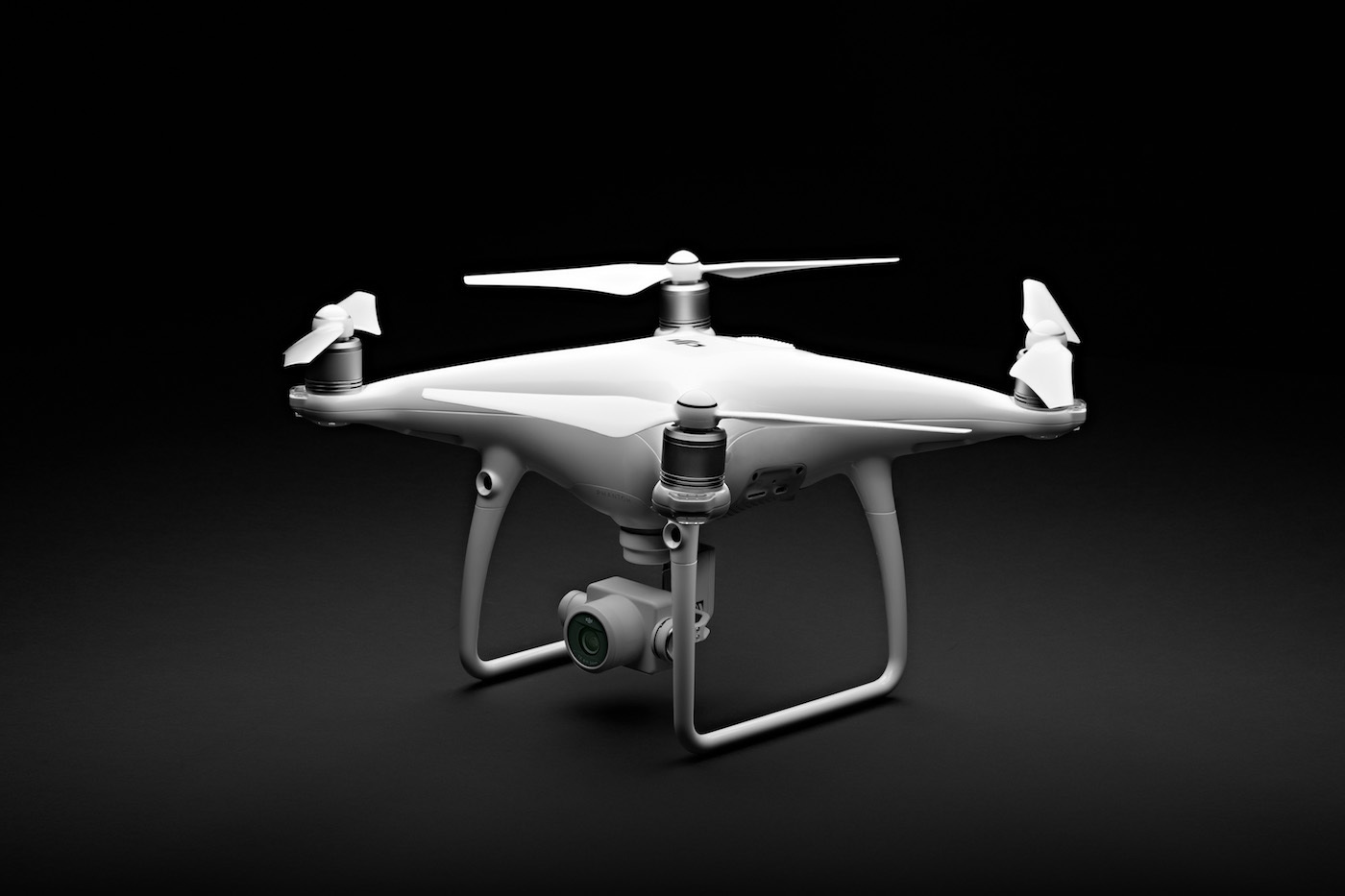 dji-phantom-4-advanced-2.jpg