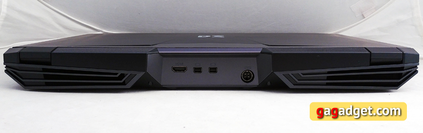 dream-machines-clevo-x1060-17ua22-07.jpg