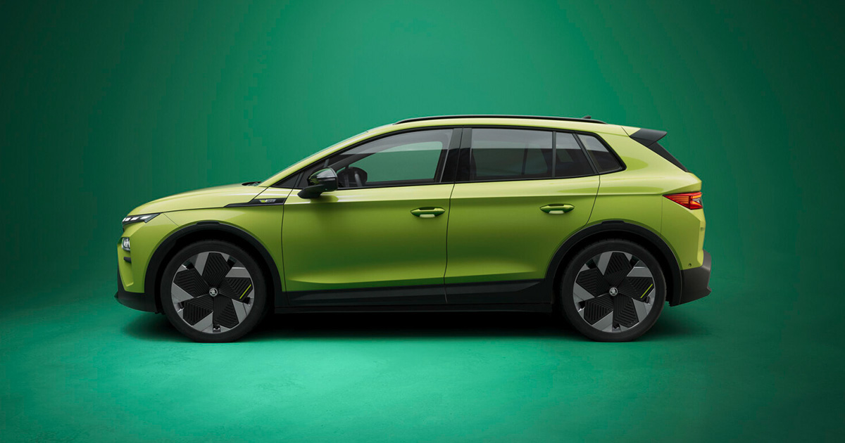 Vue latérale du Skoda Elroq RS