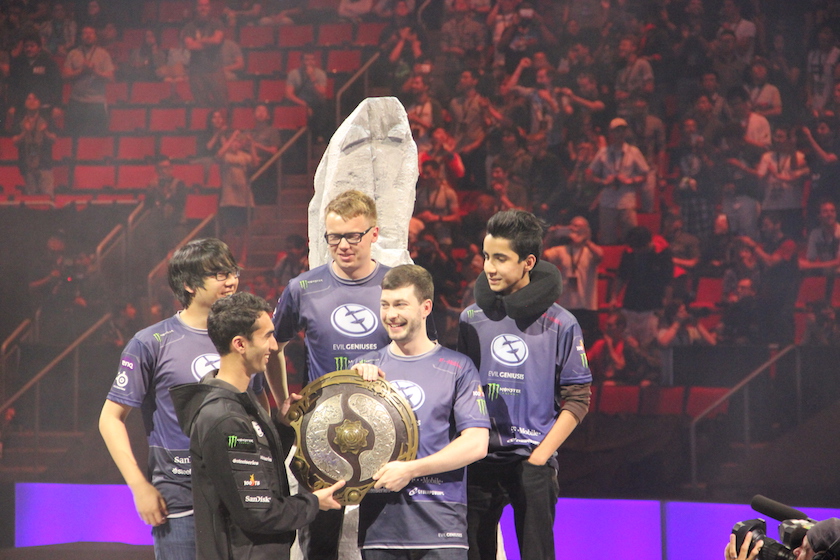 Evil Geniuses — победители The International 2015