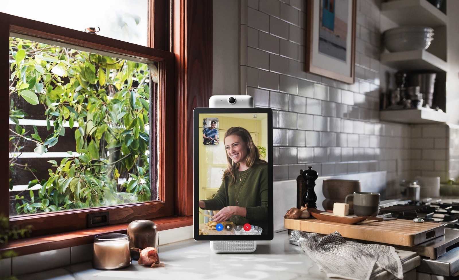facebook-portal-portal-plus-1.jpg