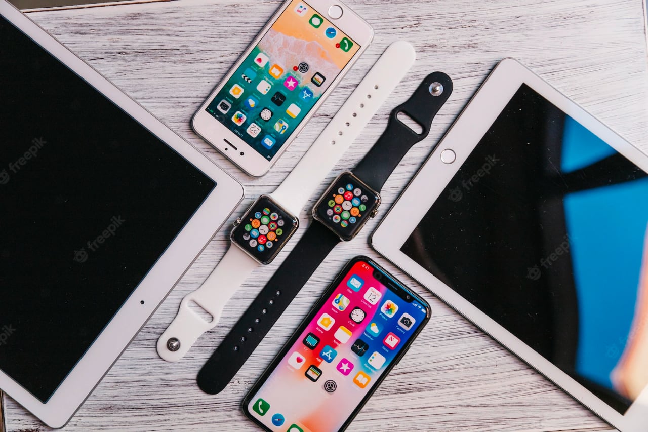 How Modern Gadgets Help Students to Write College Essays-2