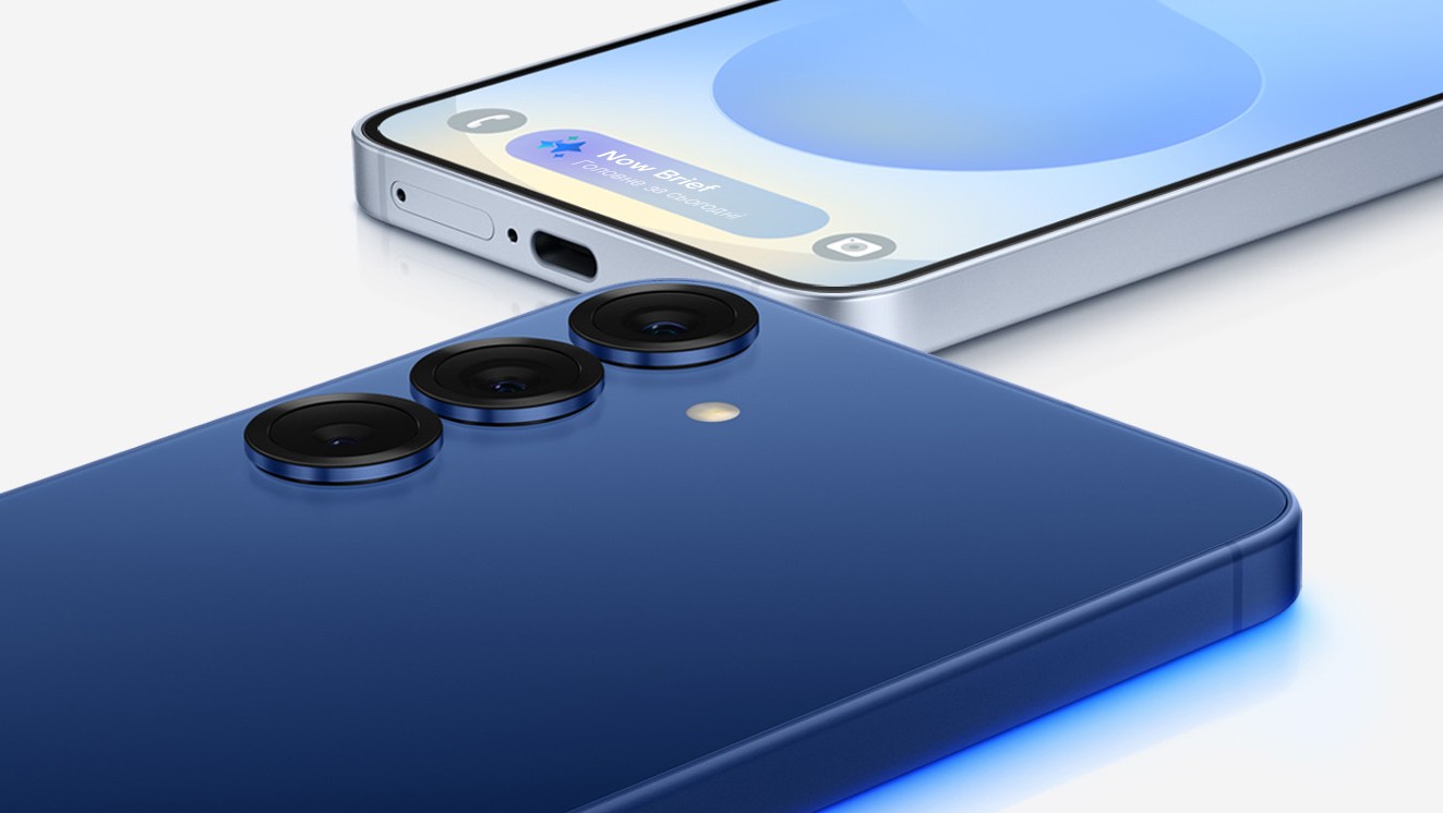 Samsung Galaxy S25 et S25+ en couleurs argent et bleu