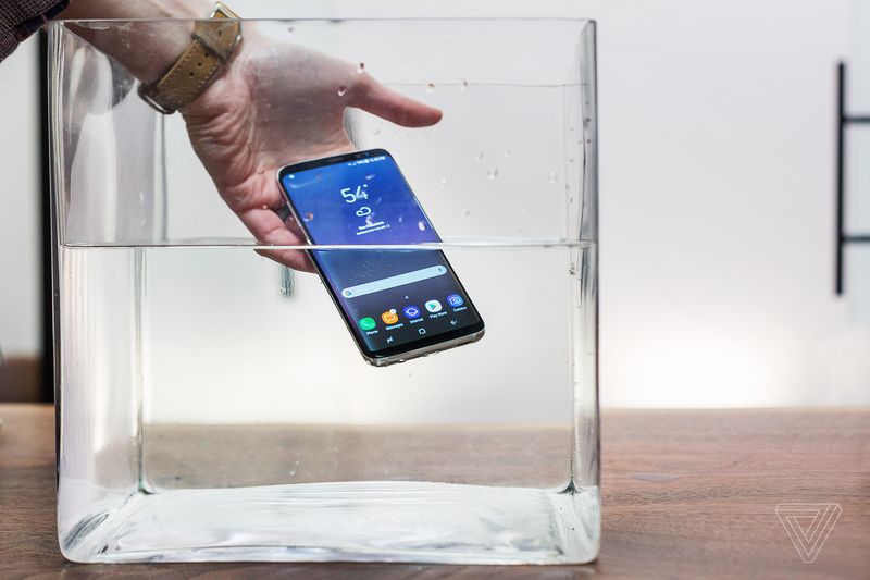 galaxy-s8-theverge-3.jpg