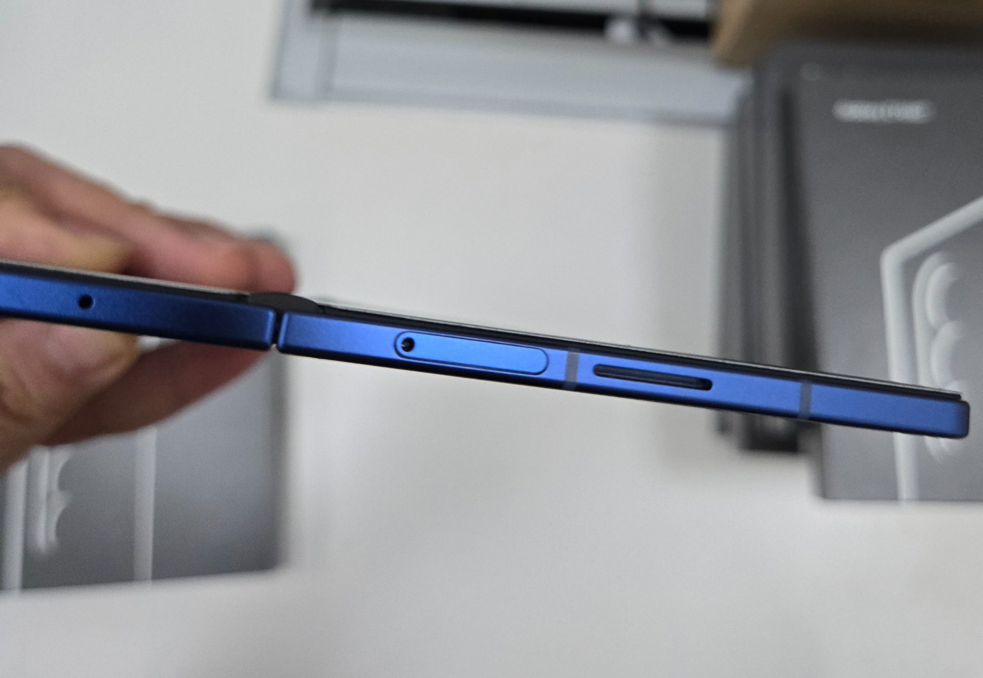 Slim profile of Galaxy Z Fold 7