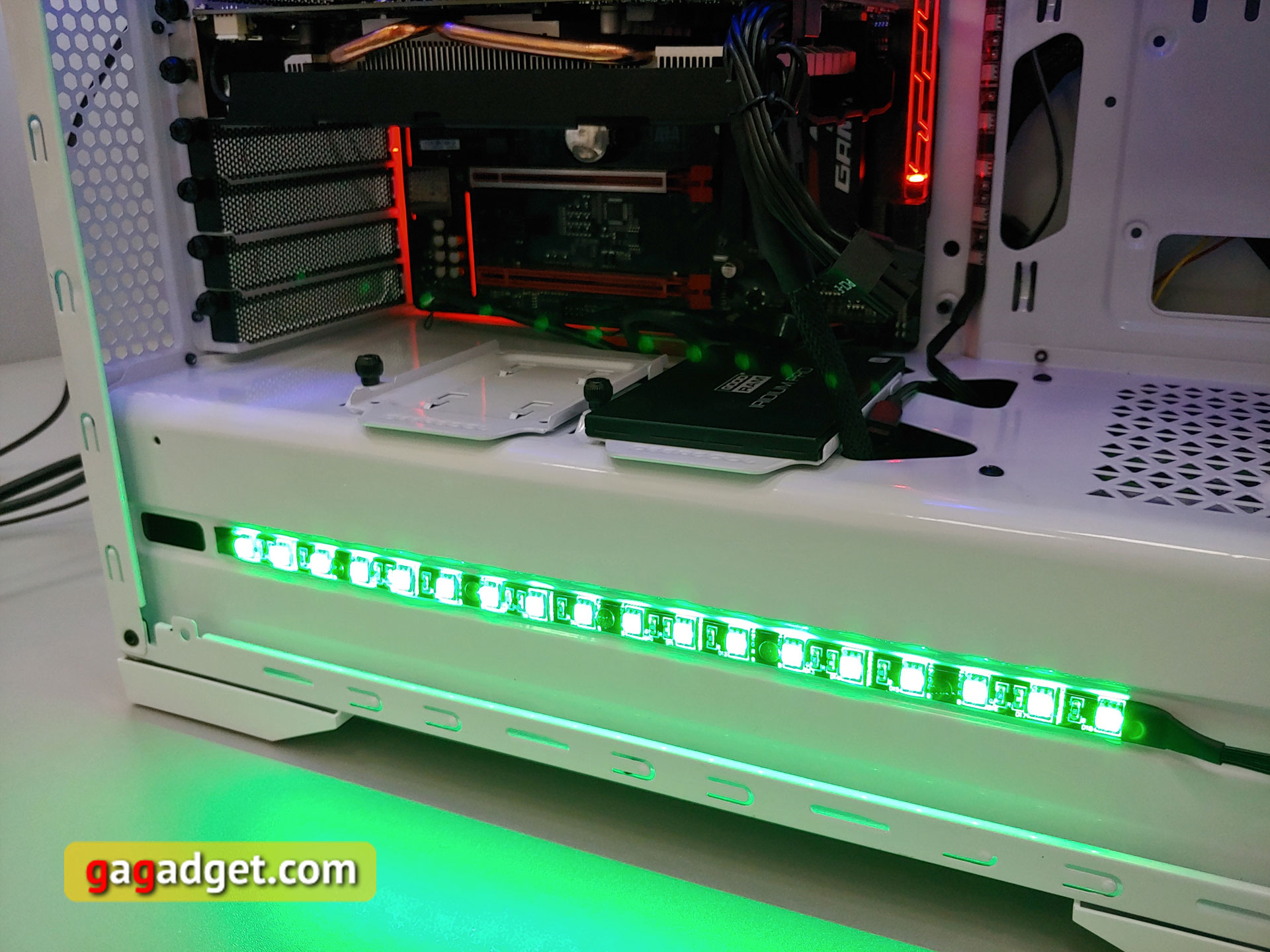 gaming-pc-medium-price-tier-mid2018-17.jpg