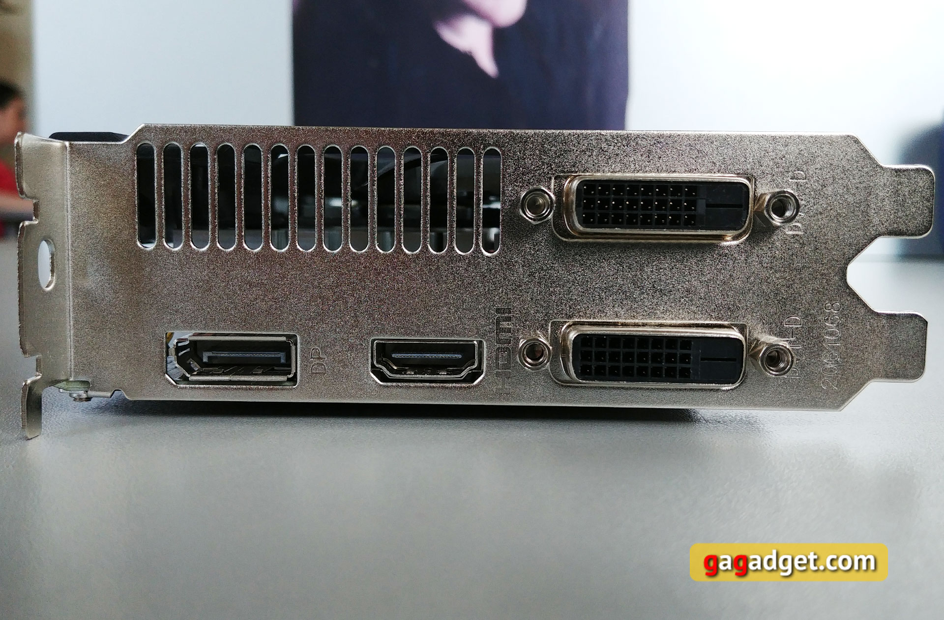 gaming-pc-medium-price-tier-mid2018-23.jpg