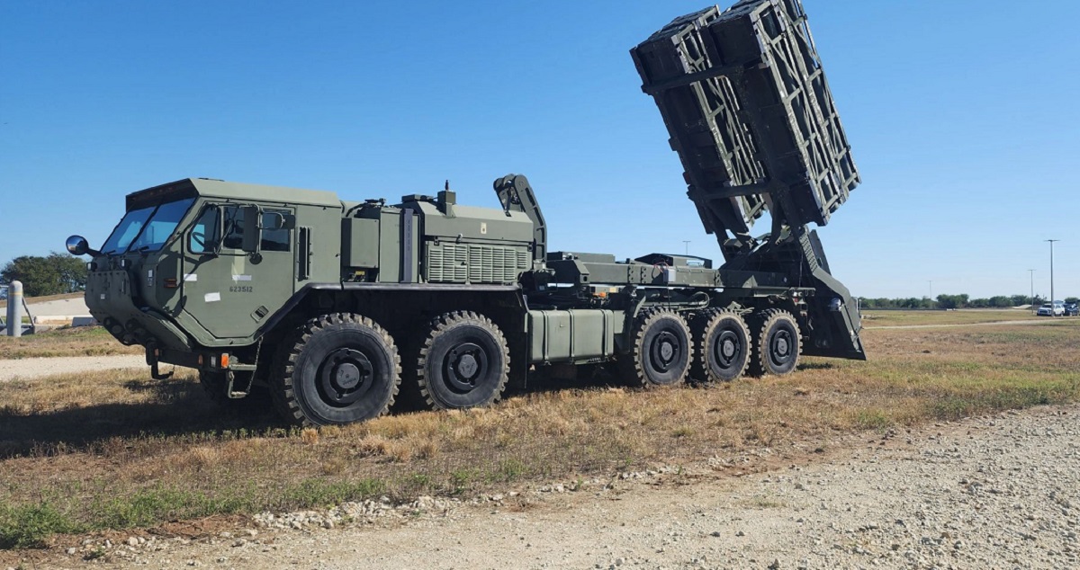 Учетверо потужніший за HIMARS: оборонний концерн Lockheed Martin представив прототип нової реактивної системи залпового вогню