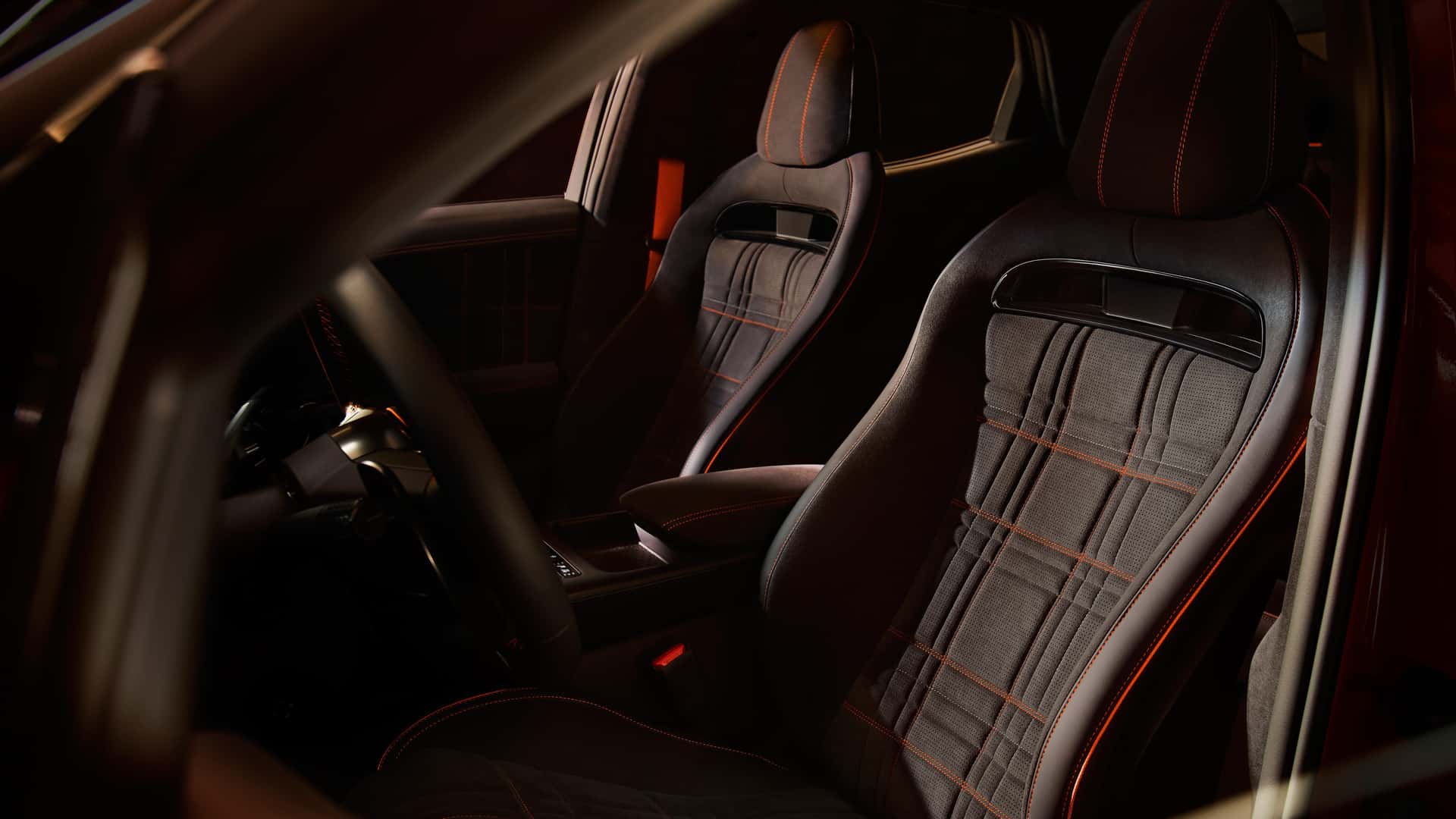 Салон Genesis GV60 Magma 2026