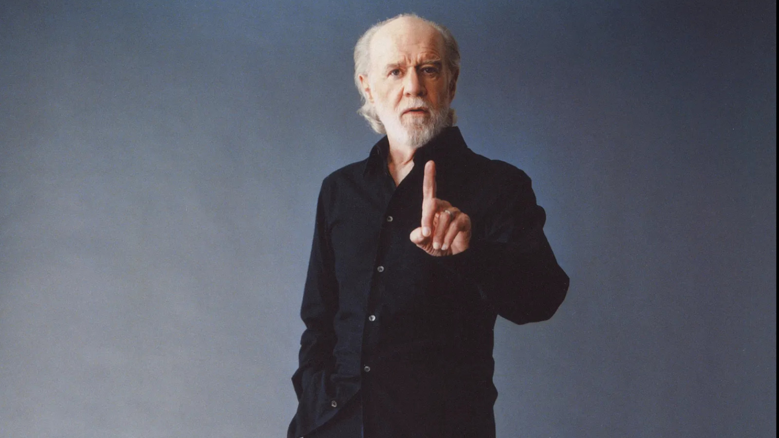 Les auteurs du podcast Dudesy ont admis que l'émission scandaleuse de George Carlin sur l'intelligence artificielle avait été écrite par un être humain. 