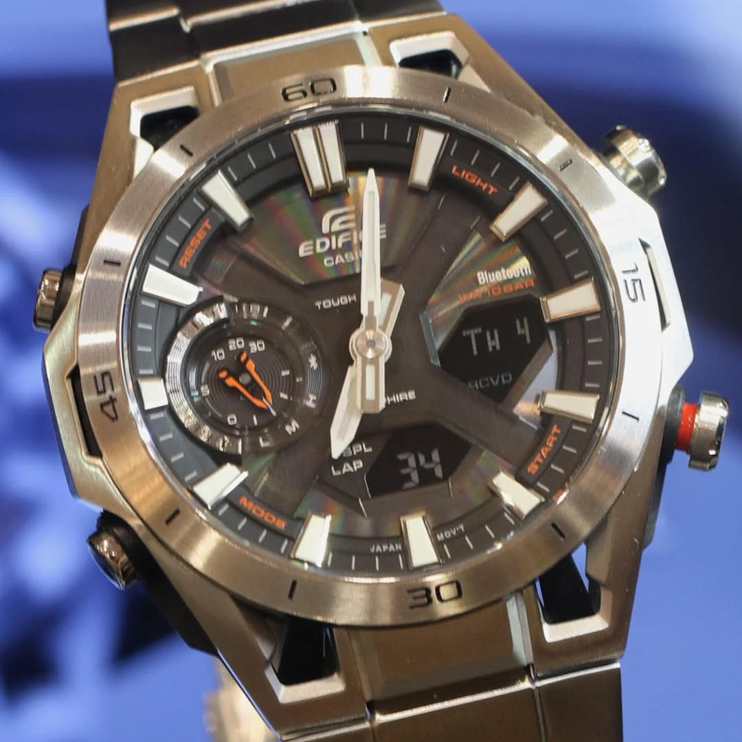 Casio Edifice Sospensione watch with a multilayer dial