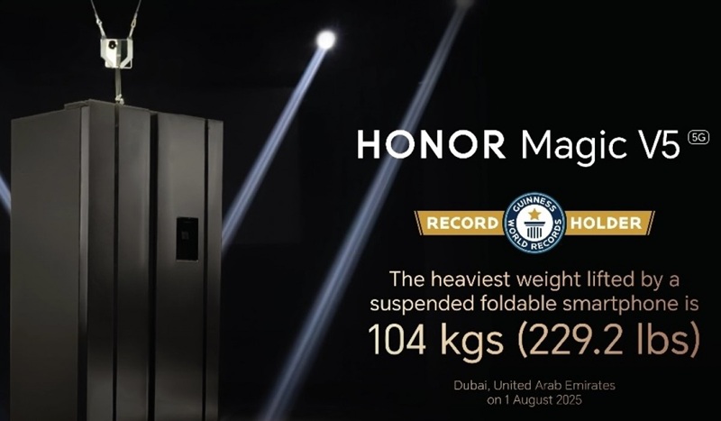HONOR Magic V5 smartphone with suspended weights