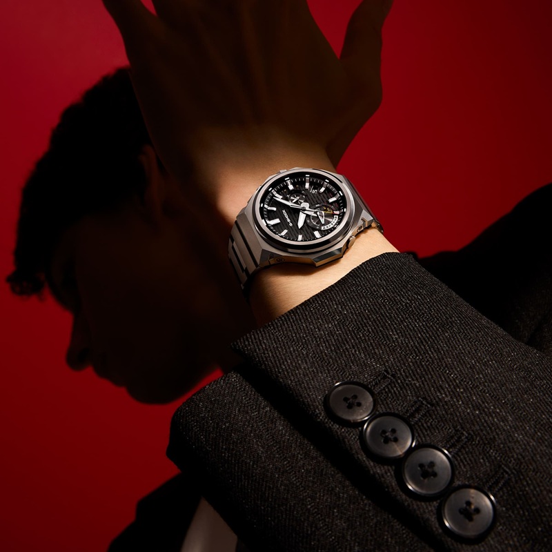 Casio G-Shock GST-B1000D-1A wrist view
