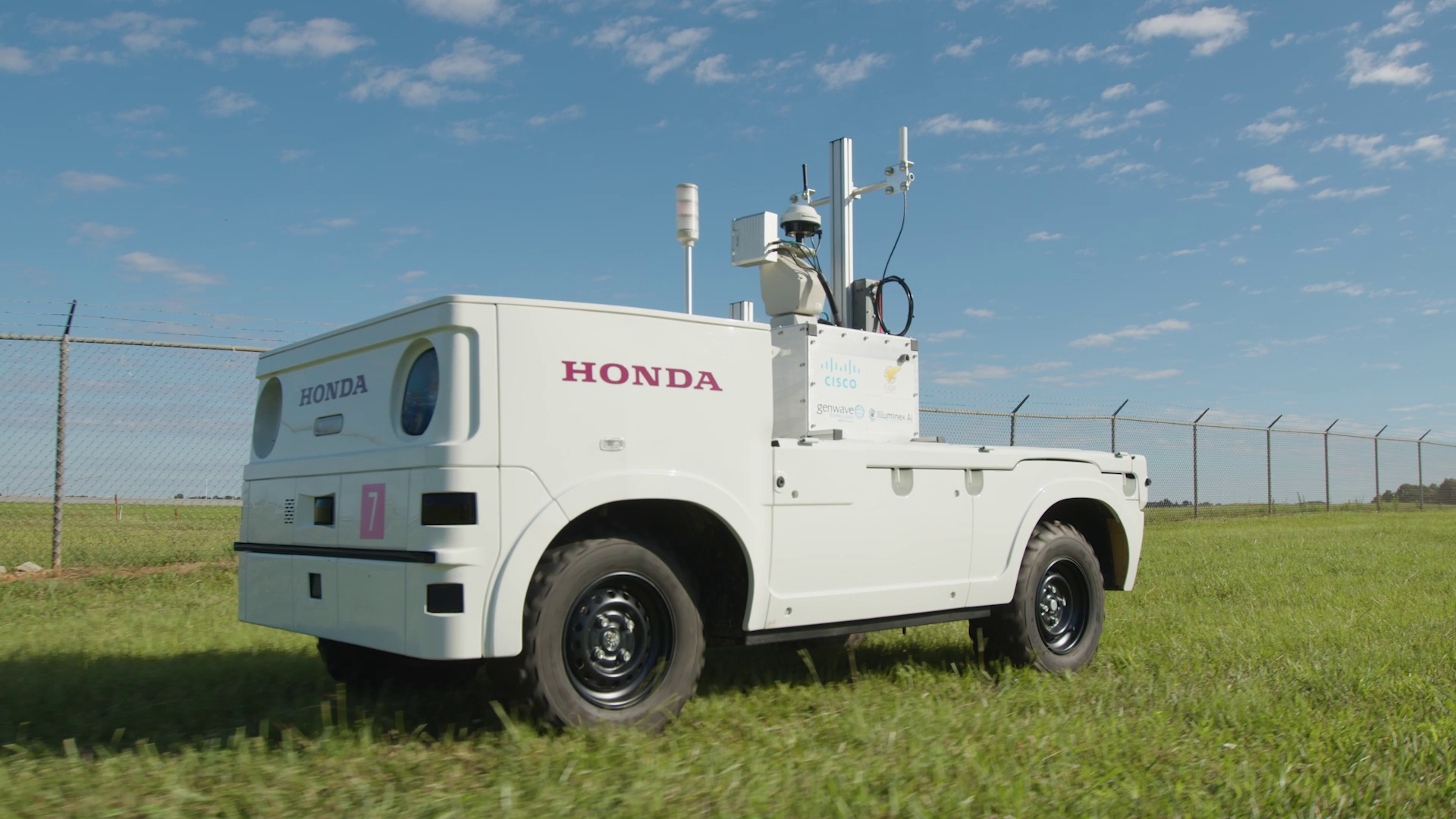 Honda teste un véhicule de travail autonome à l'aéroport de Toronto