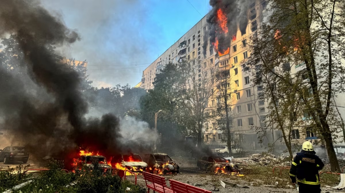 Україна зазнала масованої ракетної атаки: російські варвари випустили 120 ракет і 90 дронів по цивільній інфраструктурі