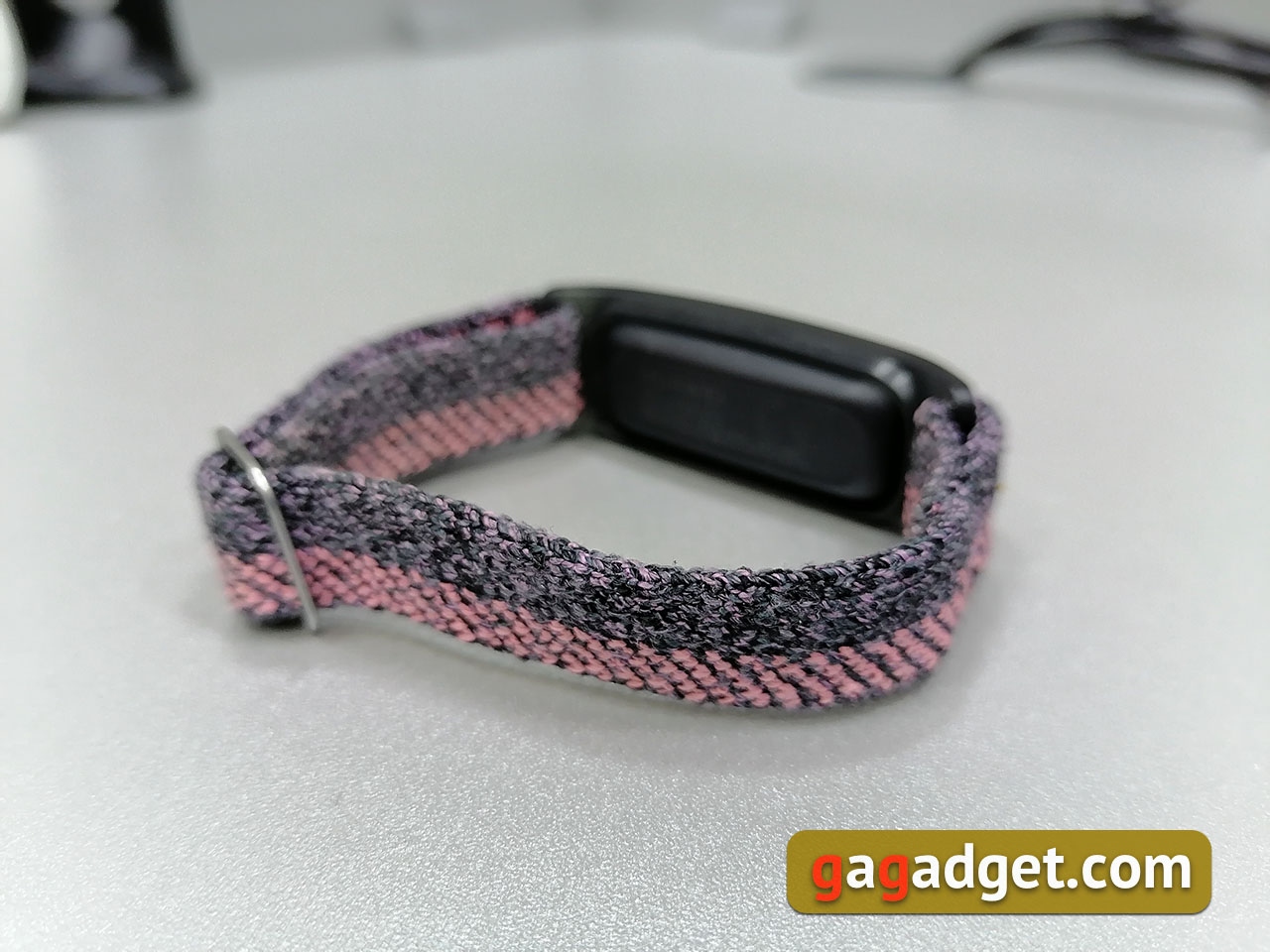 Огляд Huawei Band 4e: гарний трекер для бігу та баскетболу-2