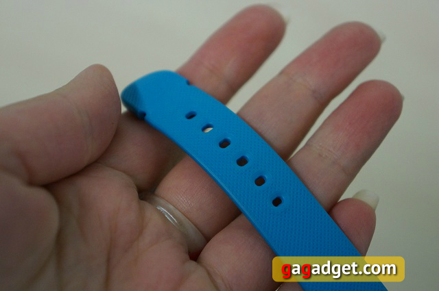 Обзор "умного" браслета Huawei TalkBand B1-6