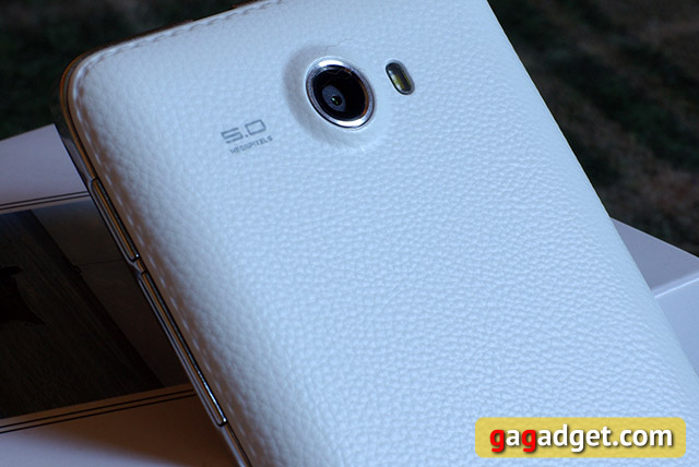 Лицом к лицу: Huawei Ascend Y600, Fly IQ456 Era Life 2 и Prestigio MultiPhone PAP5500 Duo-5