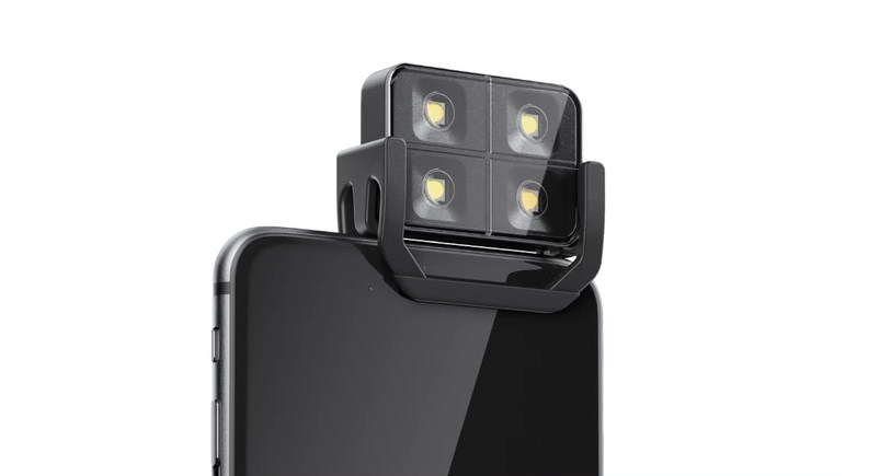 Украинский стартап опять на Kickstarter для выпуска уже второй вспышки iBlazr 2