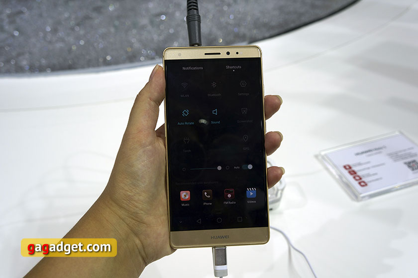 IFA 2015: стенды Huawei и ZTE своими глазами