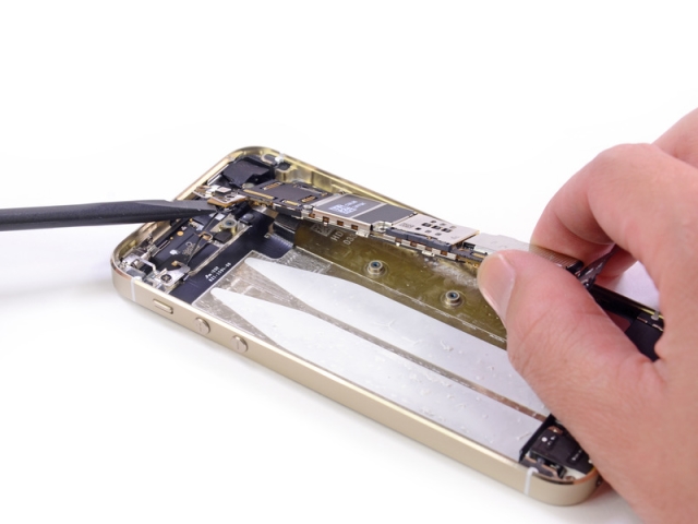 iFixit препарировали iPhone 5S-4