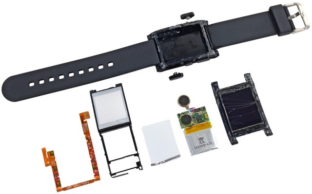 Как в iFixit от скуки разобрали «умные» часы Pebble-8