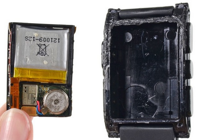 Как в iFixit от скуки разобрали «умные» часы Pebble-4