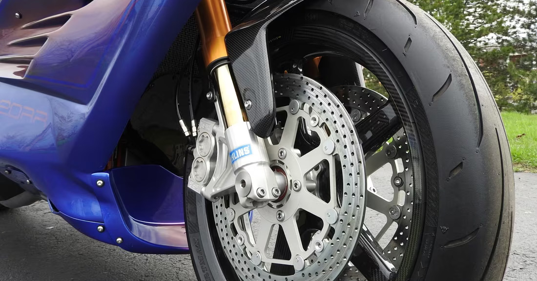 Le design époustouflant de la MTT 420RR