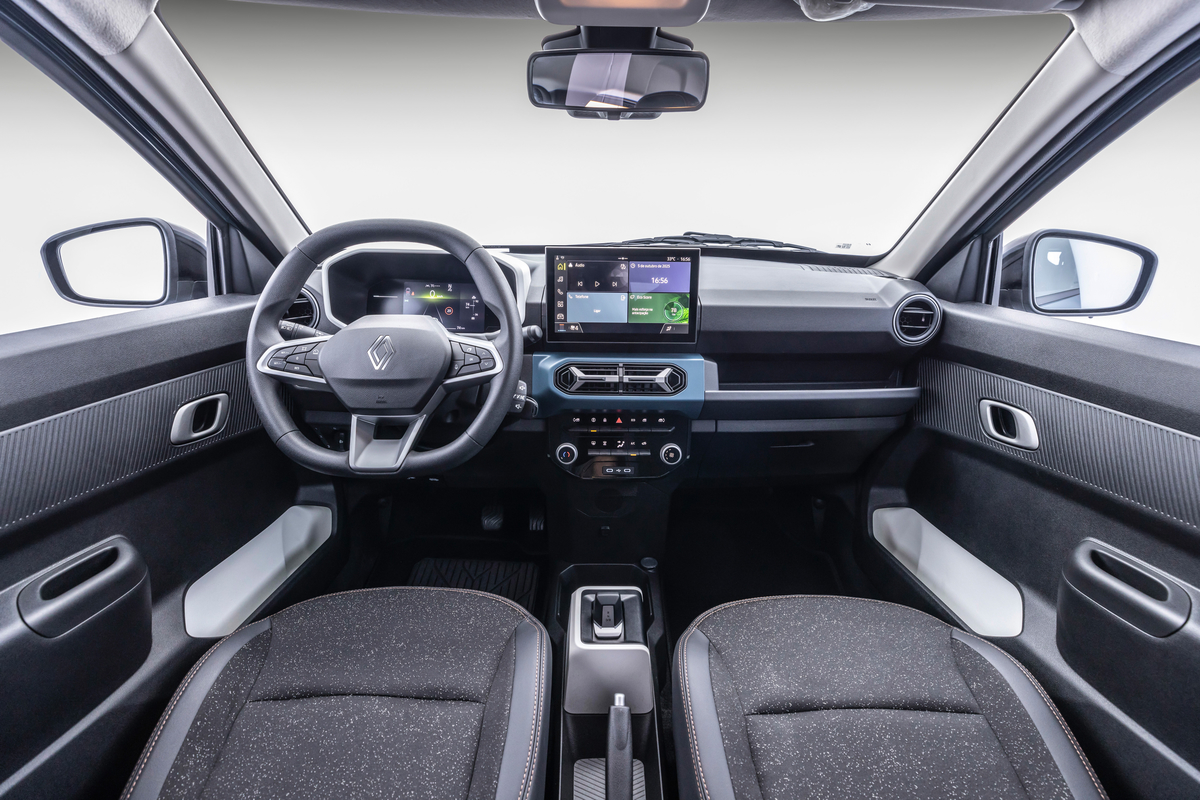 Renault Kwid E-Tech Electric interior