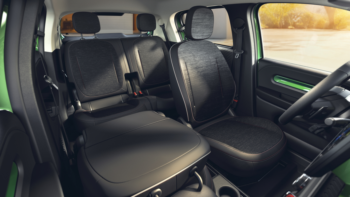 Renault Twingo E-Tech - rear view