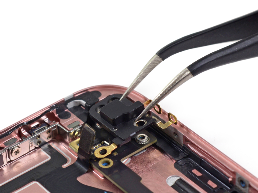 iFixit вскрыли iPhone 6s и сравнили с предыдущей моделью-13