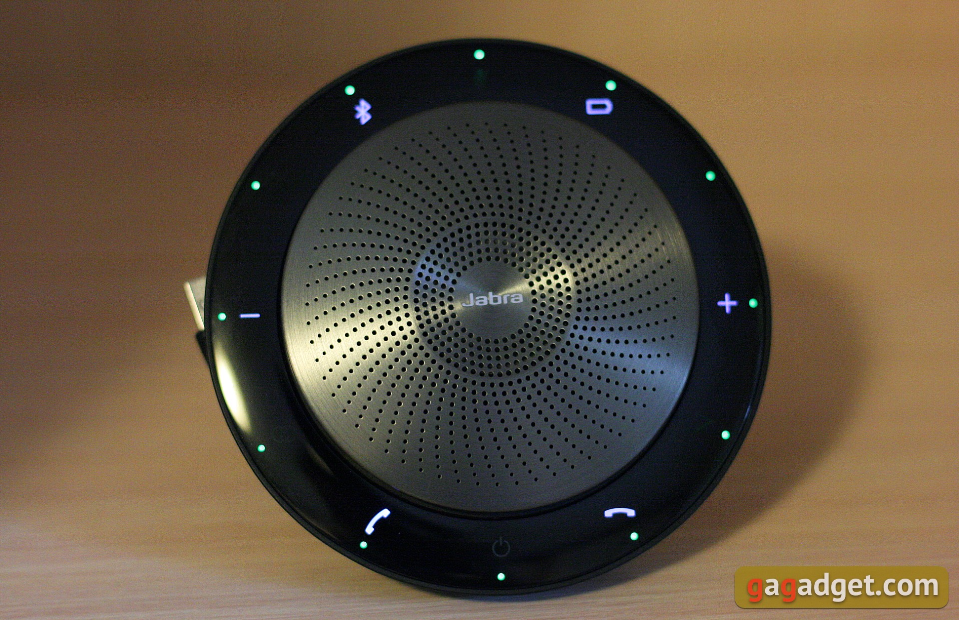 Обзор Jabra Speak 710: крутой спикерфон для переговоров и музыки -9