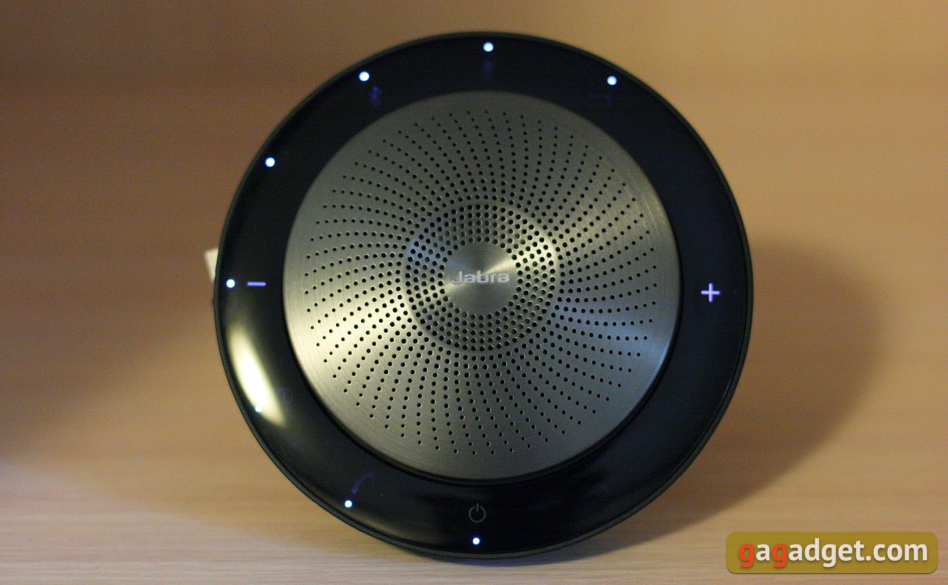 Обзор Jabra Speak 710: крутой спикерфон для переговоров и музыки -8