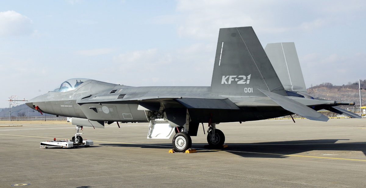UAE officially joins KF-21 fighter jet development program, invests $30 billion in Republic of Korea's nuclear power and defense