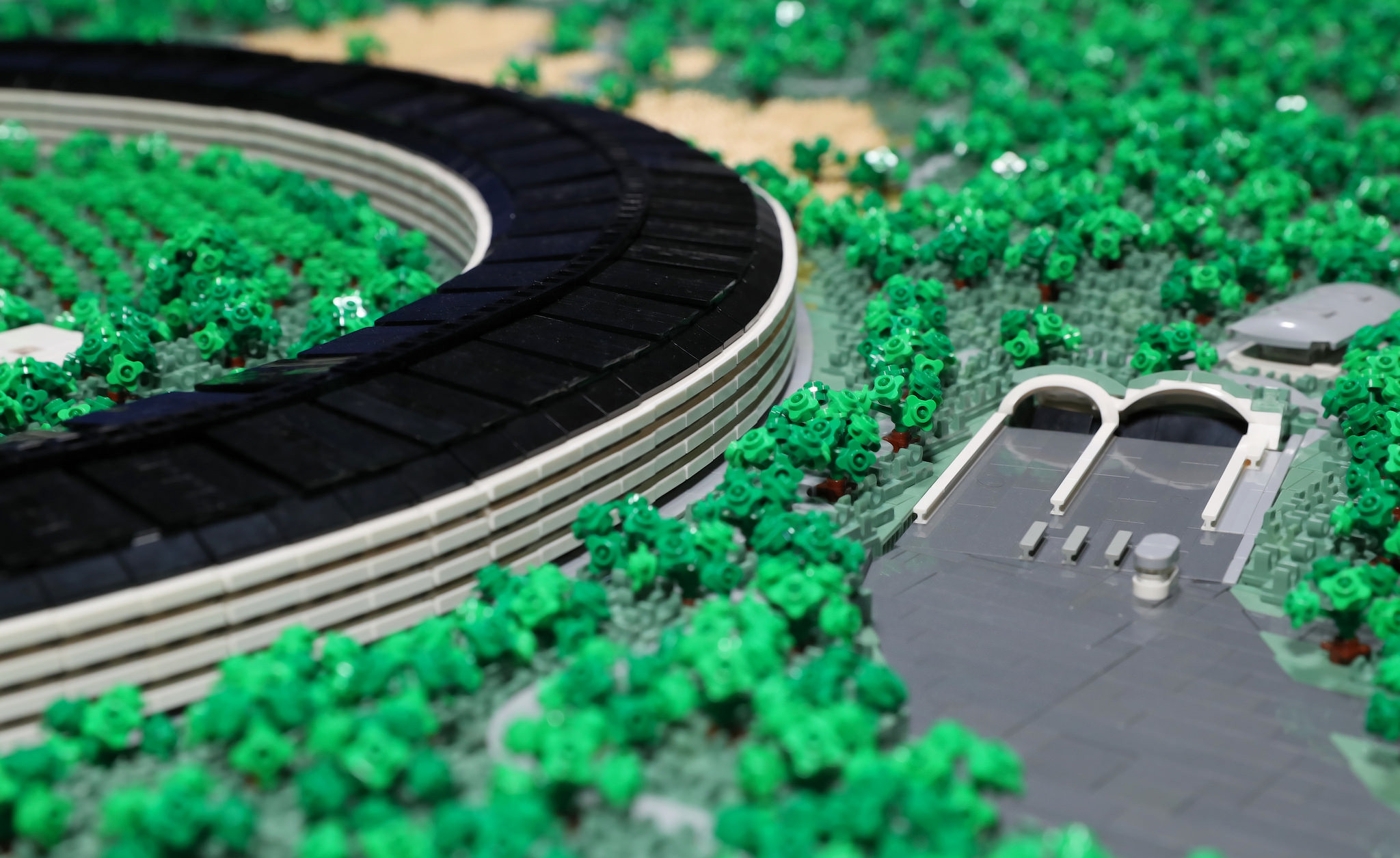 lego-apple-park-gal-4.jpg