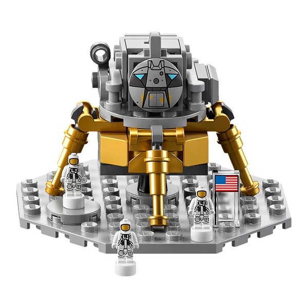 lego-released-saturn-v-model-5.jpg